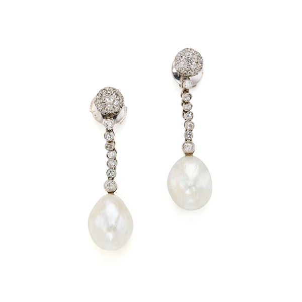 Orecchini in oro con perle e diamanti