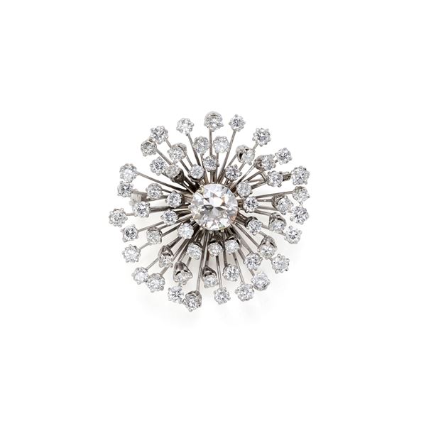 Gold and diamond brooch