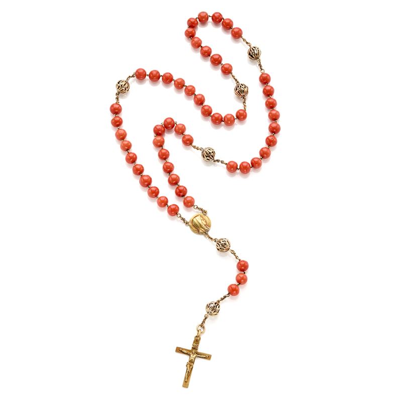 Rosario in oro e corallo