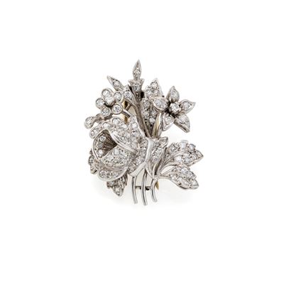 Spilla floreale in platino e oro bianco 18 Kt con diamanti, circa 0,75 ct