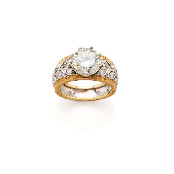 Anello Minotto in oro con diamanti
