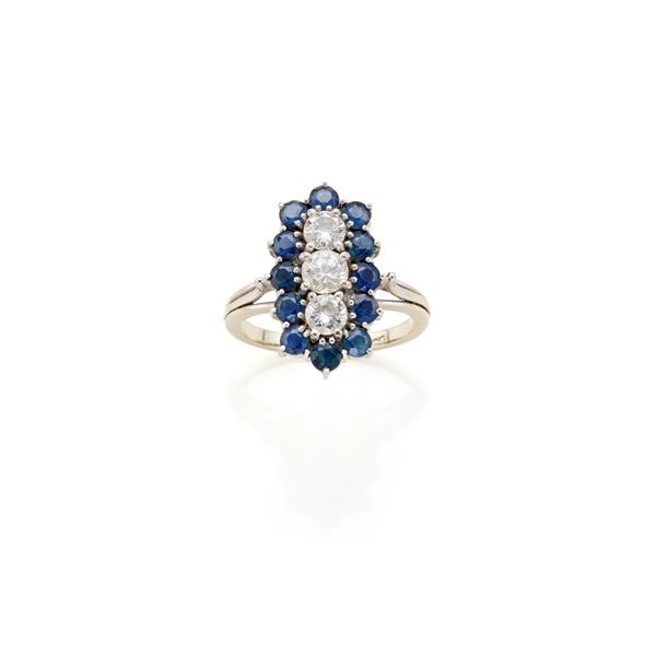 Anello in oro con diamanti e zaffiri