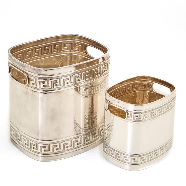 Due cache pot in argento firmati Versace