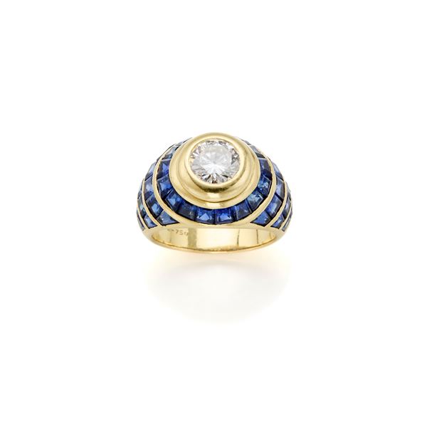 Faraone ring in gold with diamond and sapphire