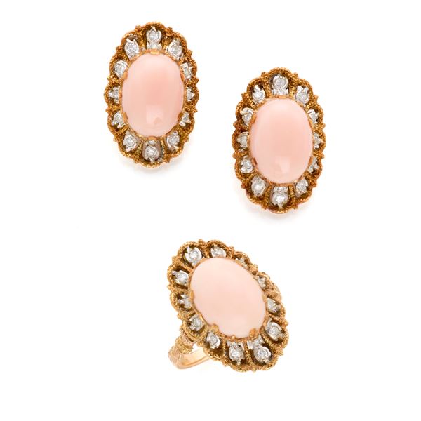 Gold earrings and ring with corals and diamonds
