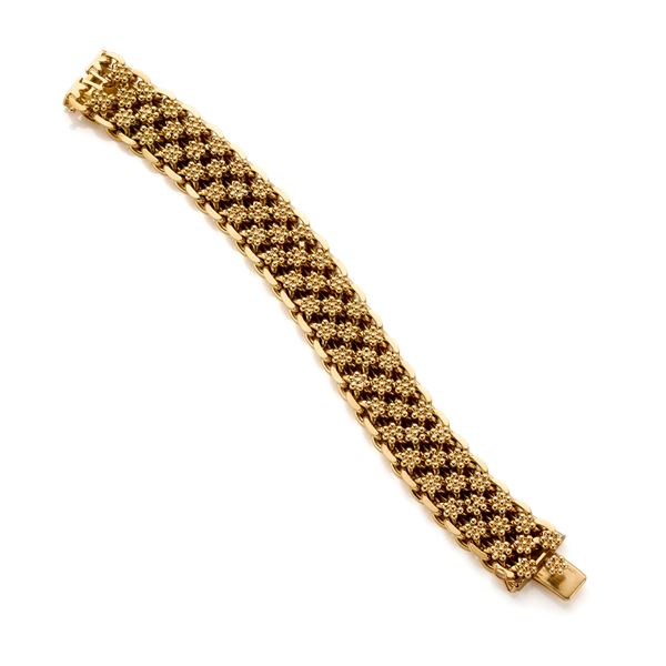 Gold bracelet