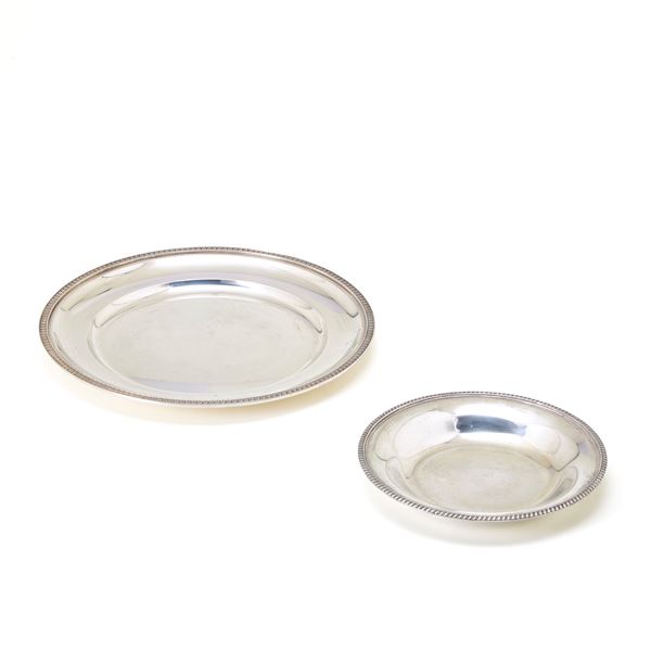 Lot of two silver trays