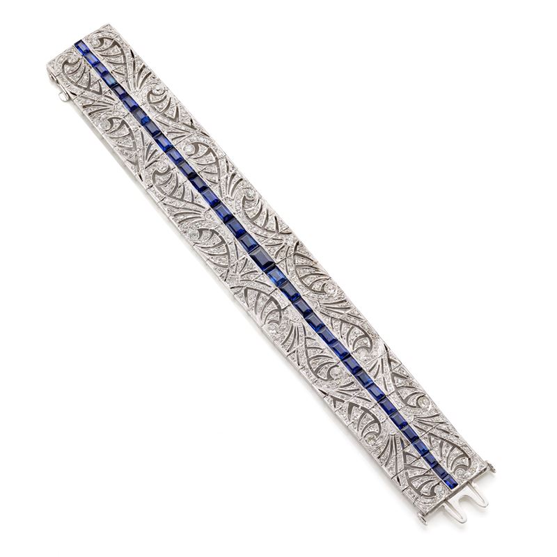 Bracciale d'epoca, fascia intarsiata in platino con diamanti e zaffiri