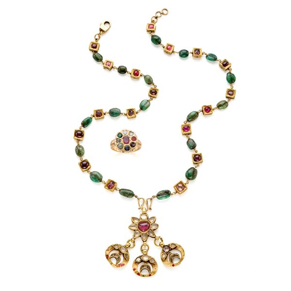 Gold necklace and ring