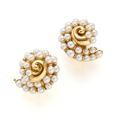 Bulgari, Orecchini a forma di nautilus in oro giallo 18 Kt con perle coltivate