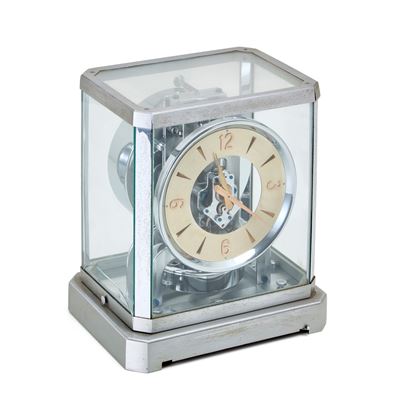 Atmos - Orologio da tavolo in ottone cromato con movimento meccanico perpetuo (cal. 540)