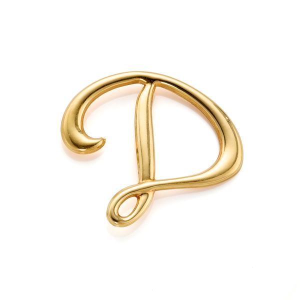 Gold brooch