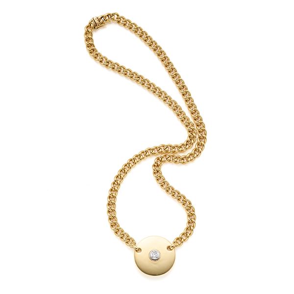 Gold necklace with diamond