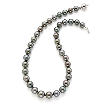 Collana di perle grigie coltivate con chiusura in oro bianco 18 Kt