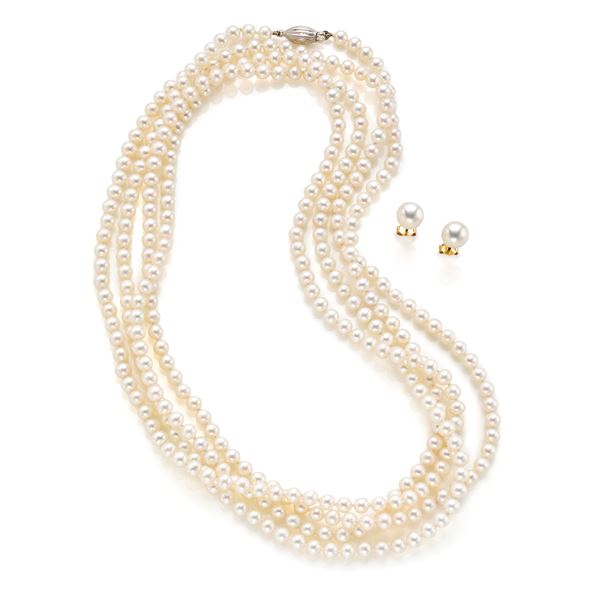 Gold lot consisting of pearls necklace and earrings