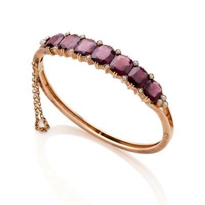 Bracciale in oro rosa 9 Kt con granati a cuscino da 13,80 ct