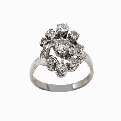 Anello Oro Bianco e Diamanti