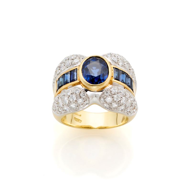 Missiaglia, Anello in oro giallo e bianco 18 Kt con zaffiro ovale e diamanti