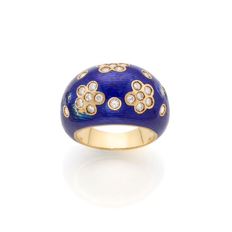 Anello in oro con smalto e diamanti