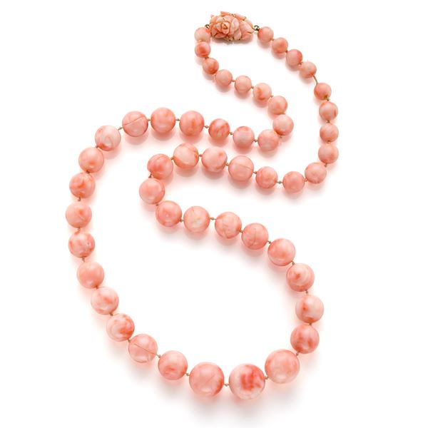  Coral necklace with silver clasp