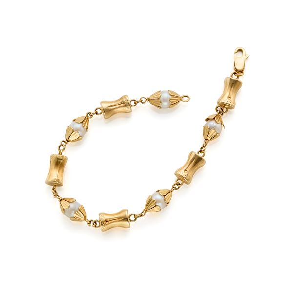 Bracciale in oro con perle