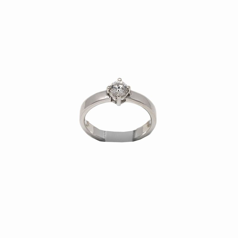 Anello Oro Bianco con Solitario Centrale