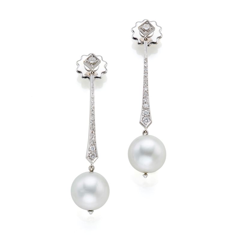 Orecchini in oro con perle e diamanti