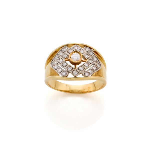 Anello in oro con diamanti
