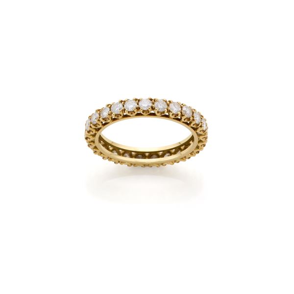 Gold eternity ring with diamonds 