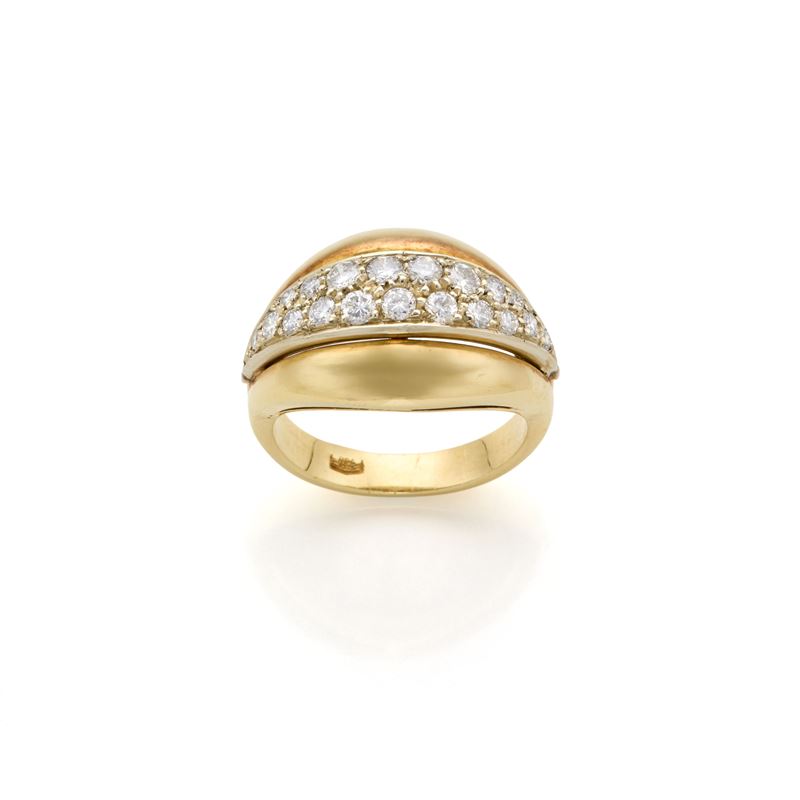 Anello in oro con diamanti