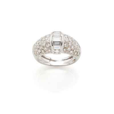 Anello Missiaglia, in oro bianco 18 Kt con diamanti rotondi e baguette