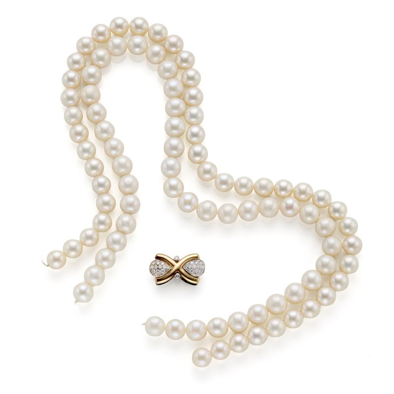 Collana di perle Missiaglia con chiusura in oro e diamanti