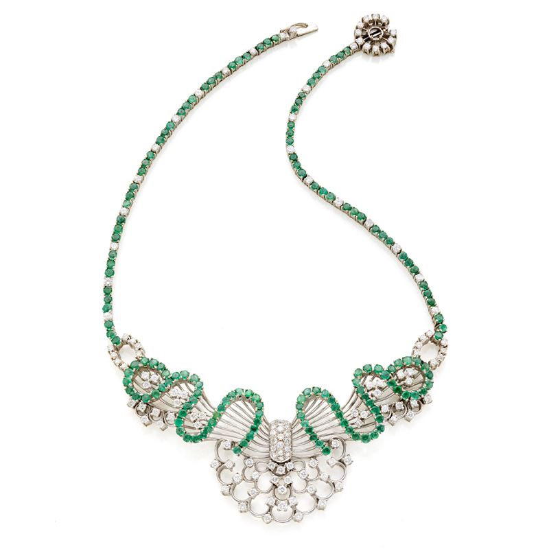 Collana in oro bianco 18 Kt con diamanti e smeraldi