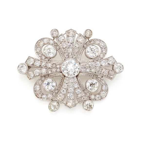 Gold and diamond brooch