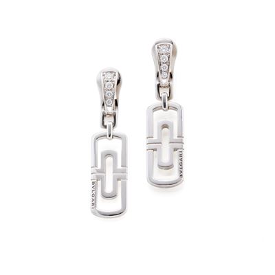 Bulgari, Orecchini in oro bianco 18Kt della collezione Parentesi, diamanti rotondi circa 0,30 ct