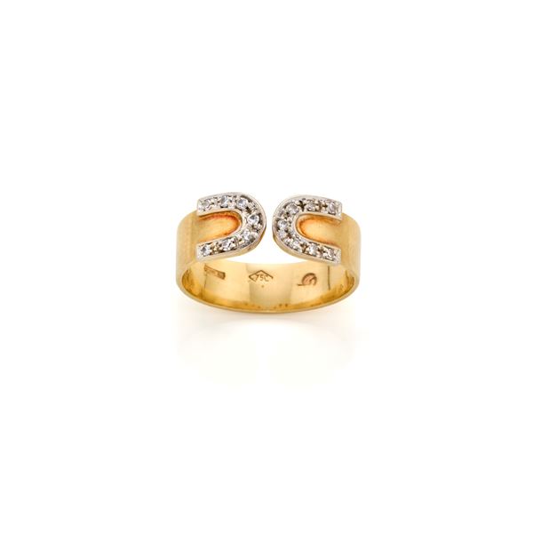 Damiani gold ring with diamonds
