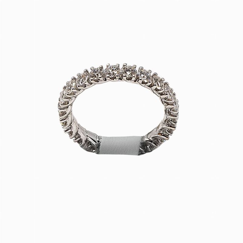 Anello in Oro Bianco e Diamanti