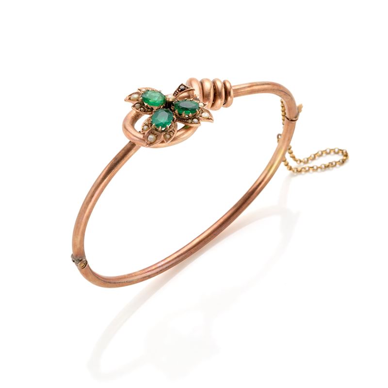 Bangle in oro con smeraldi