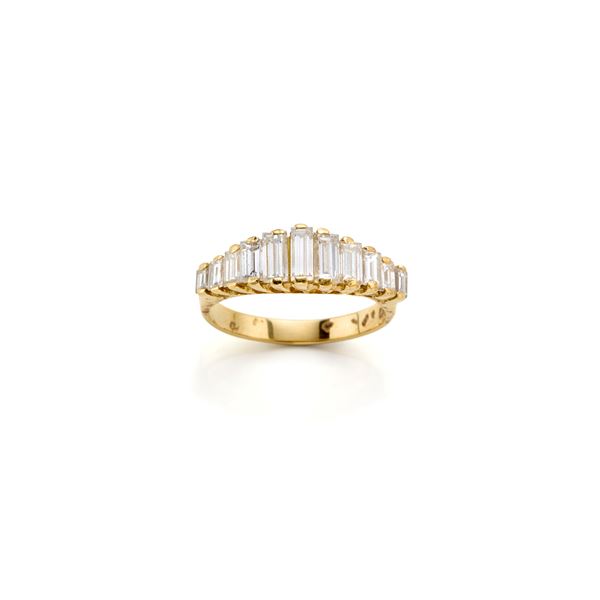 Gold ring with diamonds