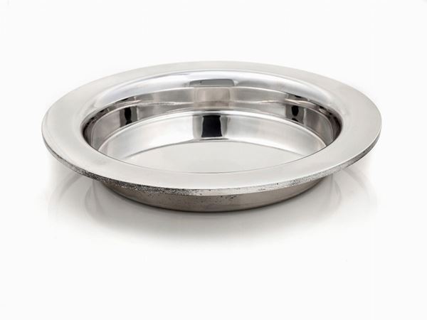 Piatto tondo in argento.  - Asta ASTA A TEMPO / ASTA N. 9 - Faraone Casa d'Aste