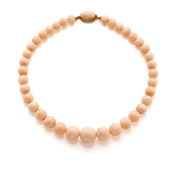 Coral necklace with gold clasp