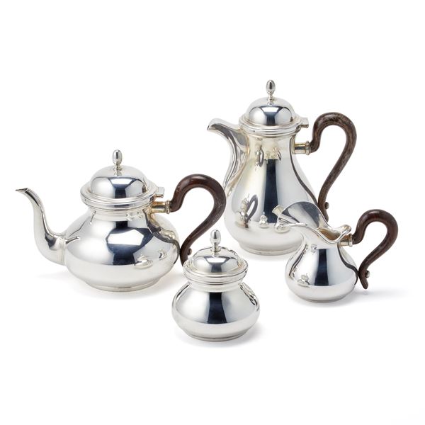 Silver tea and coffee set 