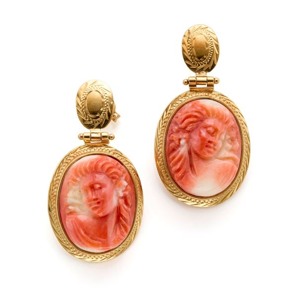 Gold pendant earrings with coral