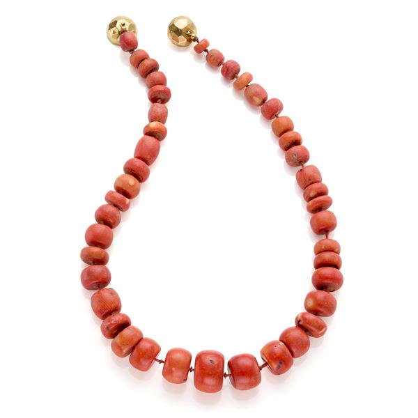 Coral necklace with gold clasp
