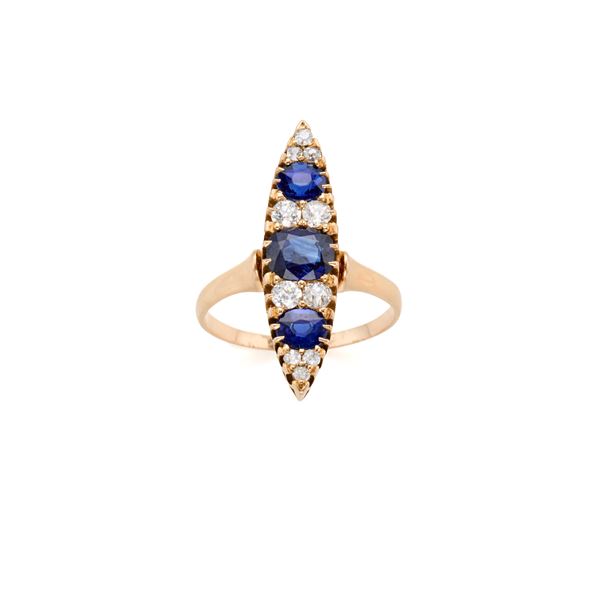 Anello in oro con diamanti e zaffiri