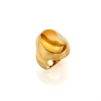 Pomellato, Anello in oro giallo 18 kt con quarzo citrino cabochon ovale