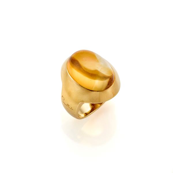 Anello Pomellato in oro con quarzo