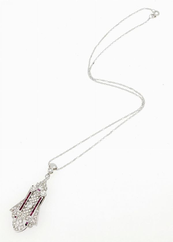 Pendente in oro bianco, diamanti e rubini.  - Auction ASTA A TEMPO / ASTA N. 9 - Faraone Casa d'Aste