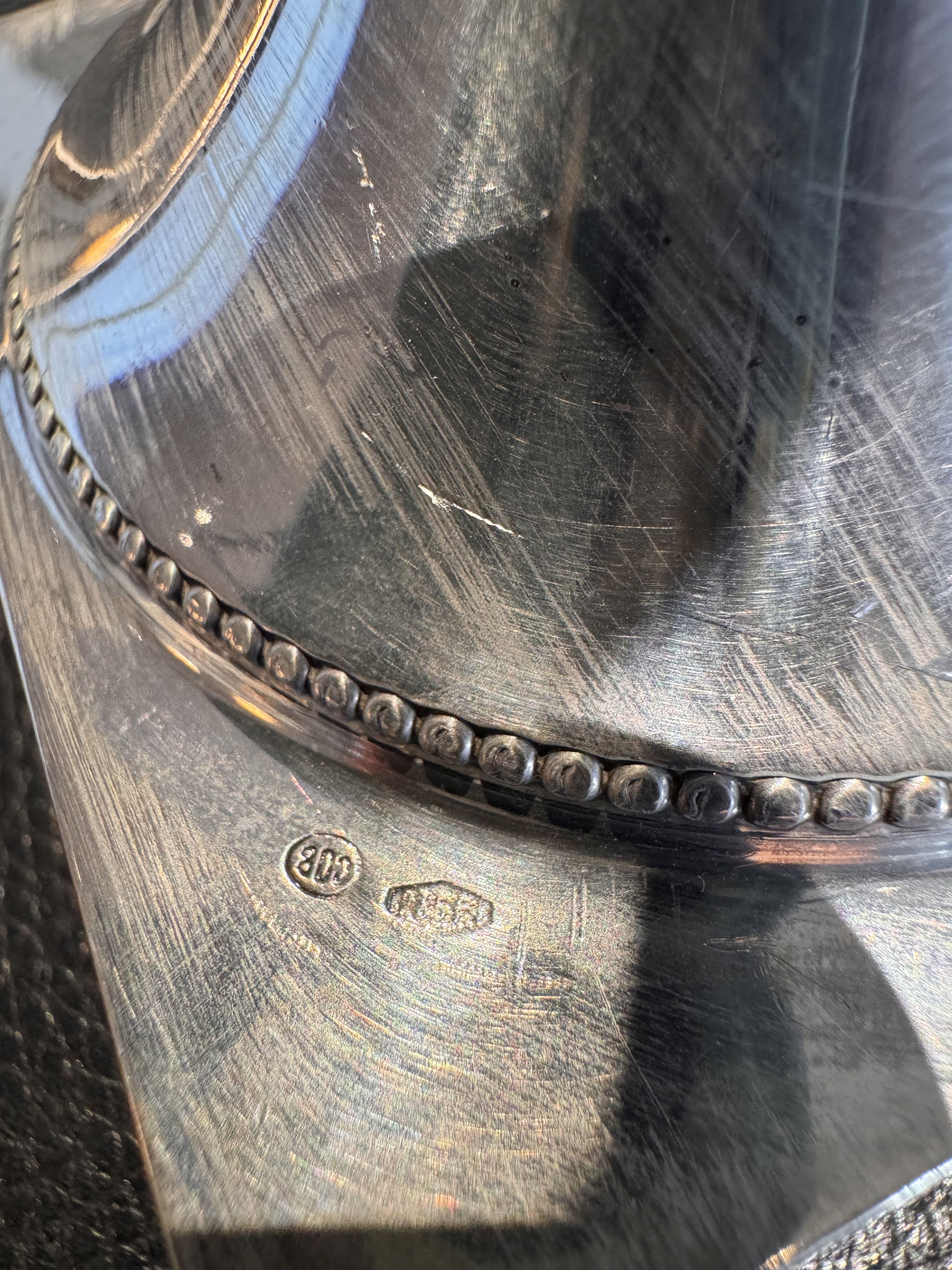 Coppia di candelieri in argento