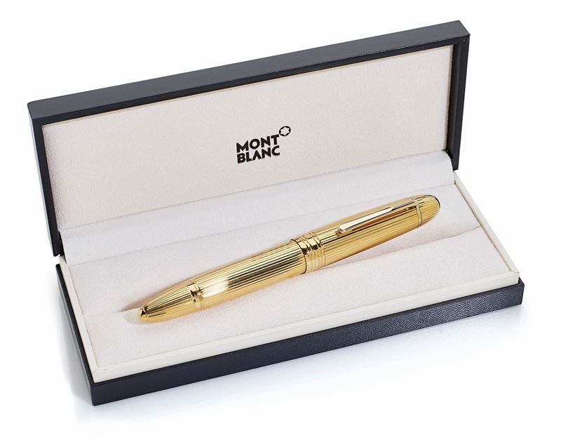 Penna Montblanc in Oro con Scatola